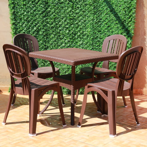 Table Carré Tréssée Pieds Droits + 4 Chaise antidérapante sans accoudoirs