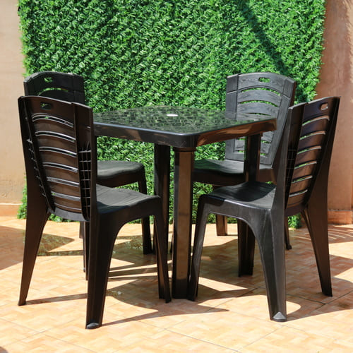 Tables de haute qualité 0,75× 0,75 cm + 4 Chaises bistro sans accoudoirs